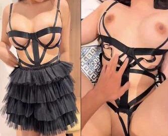Vợ iu mới mua được bộ ren tối về bắt chồng thẩm 3 nháy mới chịu ngủ